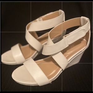 Ivory strap women sandals, w/ ankle strap